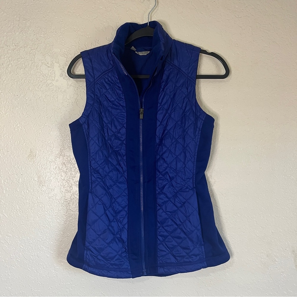 💙Athleta | Puffer vest